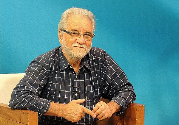 "Os dois volumes são fruto de minha interpretação, nascida do diálogo com você", afirma o jornalista em carta ao político.