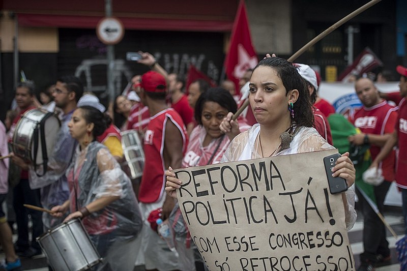É para o povo e com o povo brasileiro que Dilma deverá voltar a governar
