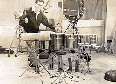 Além de tocar, pedro inventou diversos instrumentos