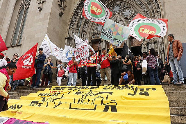 Arns fue homenajeado en la catedral de São Paulo
