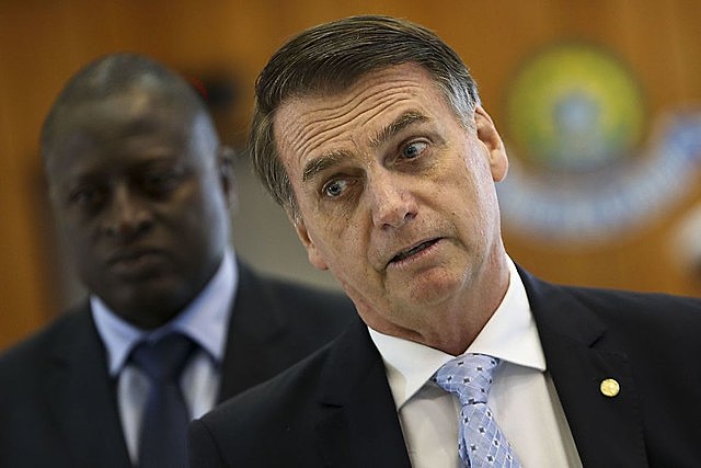 Half of poll respondents said they do not approve the education budget cuts announced by the Bolsonaro administration