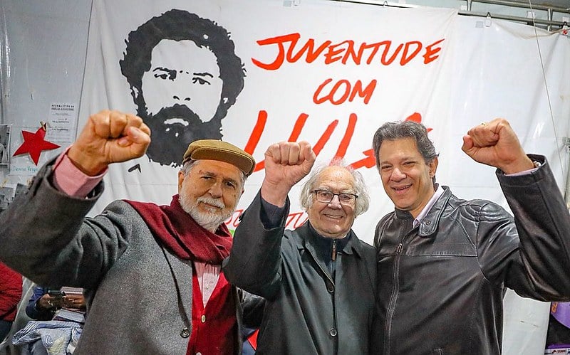 Adolfo Pérez Esquivel, Fernando Haddad e o diplomata Celso Amorim visitam Lula nesta quinta-feira (16), em Curitiba