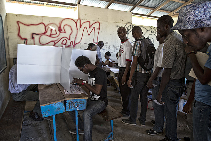 Primeiro turno de eleições presidenciais no Haiti Eem 25 de outubro