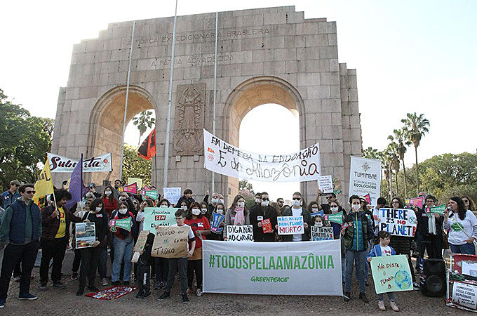 Pautas ambientais e sociais marcaram os protestos em diversas cidades brasileiras