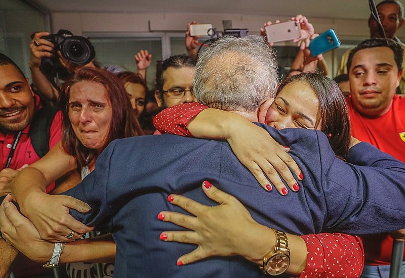 Lula agradece solidariedade popular no Sindicato dos Metalúrgicos do ABC