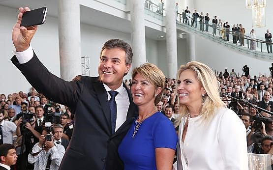 No foto, Beto Richa, Fernando Richa (esposa do governador e secretária de Estado), e Cida Borghetti, vice-governadora