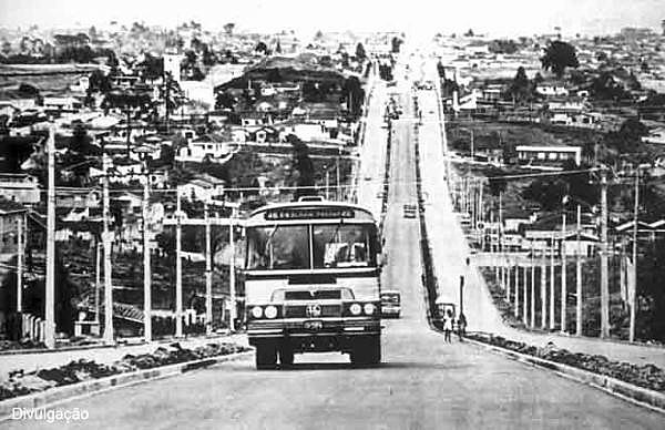 Primeiro Plano Diretor foi elaborado na década de 1960 e previu o crescimento linear da cidade