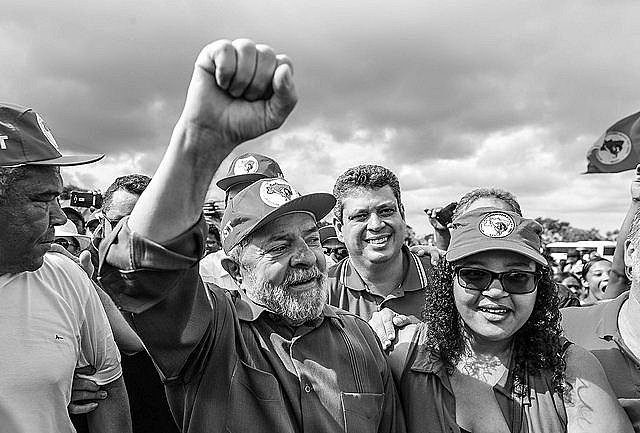 Contra la detención arbitraria de Lula, huelguistas se encuentran en ayuno absoluto hace 25 días