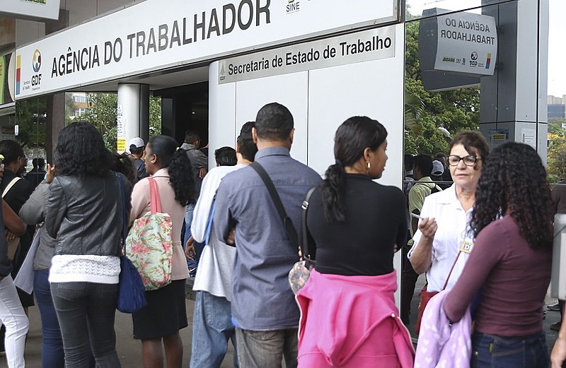 Entre desempregados, subocupados, desalentados e pessoas que não estão ocupadas por outros motivos, Brasil tem 28,3 milhões de subutilizados