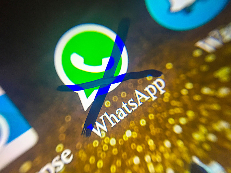 Segundo reportagem da Folha, empresários ligados a campanha de Bolsonaro teriam comprado pacotes ilegais de envio de mensagens no Whatsapp