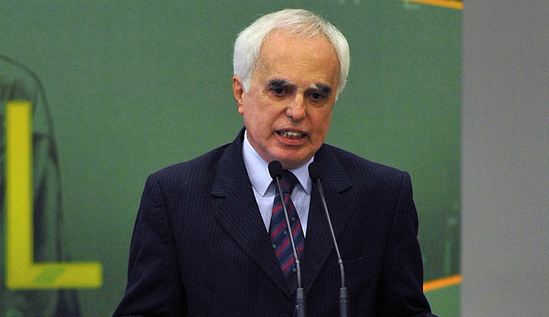 Samuel Pinheiro Guimarães foi Ministro-chefe da Secretaria de Assuntos Estratégicos do Brasil (2009/10) e Alto Representante do Mercosul