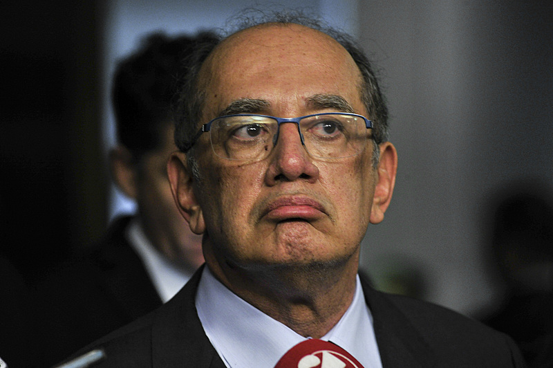 "A atuação do jornalista Glenn Greenwald é digna de proteção constitucional, independentemente do seu conteúdo", diz decisão