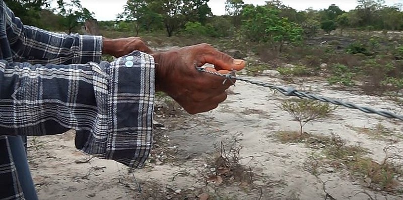 Documentário traça um paralelo entre as experiências dos dois países