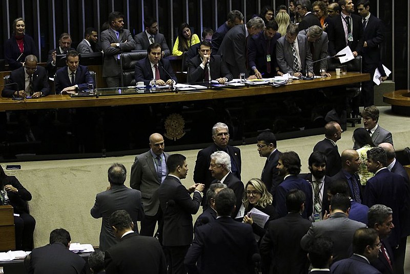 Votação da Reforma da Previdência é concluída com 379 votos contrários e 131 favoráveis