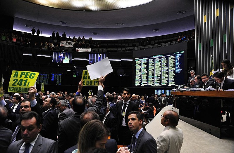 Votação em primeiro da PEC 241 no plenário da Câmara dos Deputados, em 10 de agosto