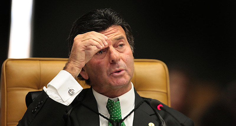 Supremo já tem maioria, mas pedido de Fux por maior tempo para análise impede aplicação de decreto