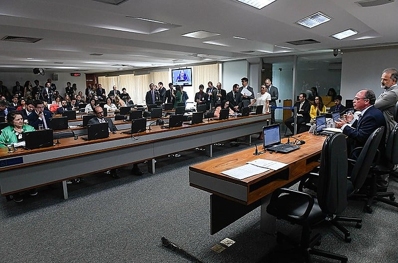 Comissão de Constituição e Justiça (CCJ) do Senado durante sessão desta quarta-feira (5)