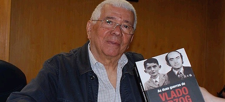 O jornalista premiado pela atuação de defesa dos Direitos Humanos morreu aos 88 anos e lutava há três contra um câncer