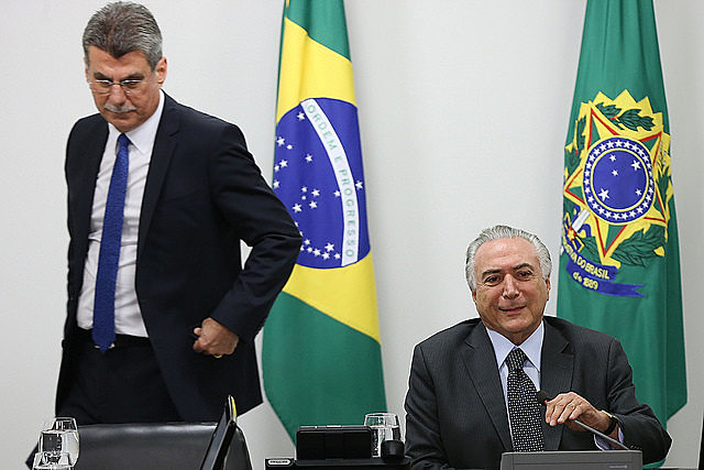 El segundo núcleo, lumpen burgués, es formado por los parlamentares de los partidos conservadores y liderados por Cunha-Temer