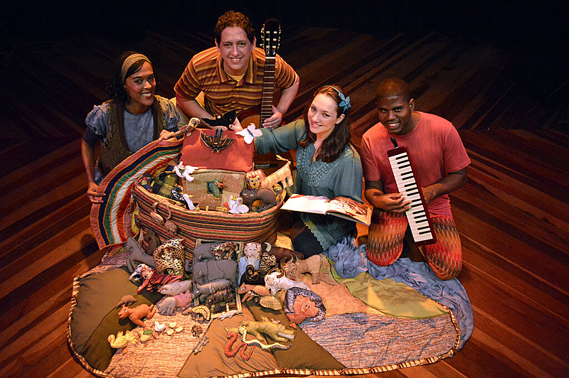 Grupo mistura teatro, música, literatura e artes plásticas em seus espetáculos