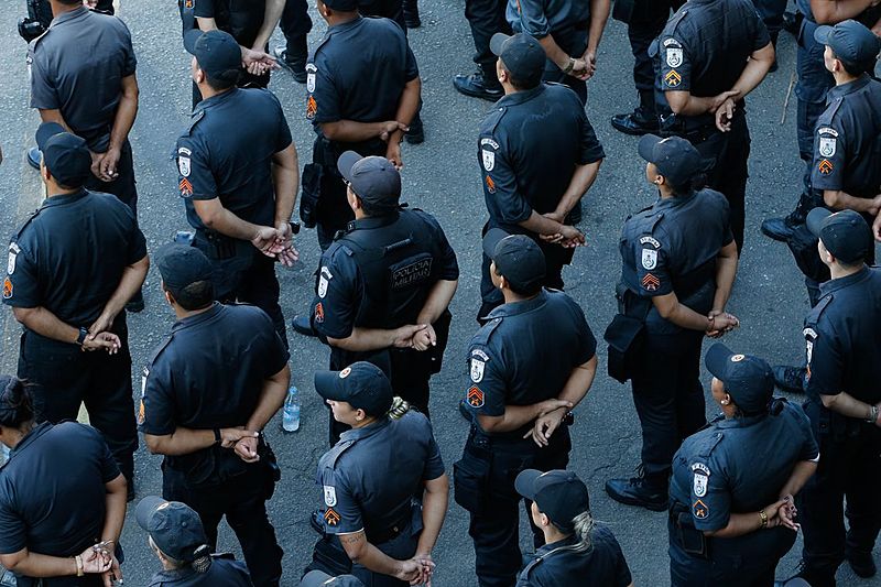 "A gente tem violência, abuso, tortura praticadas também por polícias civis e não é a militarização necessariamente que se vinculada a isso"