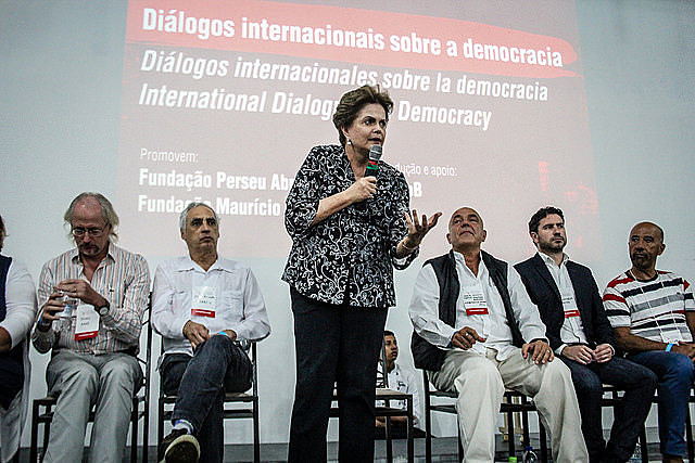 Además de representantes de partidos políticos, el evento tuvo la presencia de la ex presidenta Dilma Rousseff