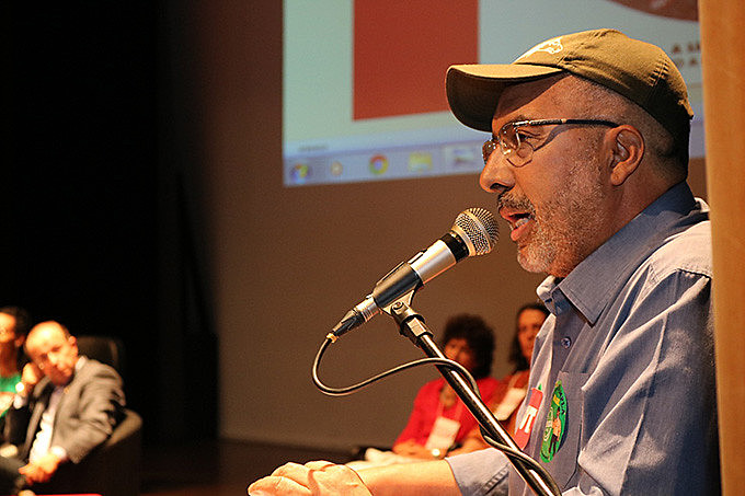 Senador presidiu a CPI da Previdência, que em seu relatório final provou que não há déficit