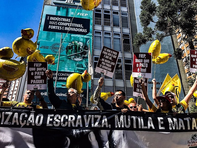 De acordo com estimativas da organização, 200 mil pessoas participaram de mobilizações em todo o estado