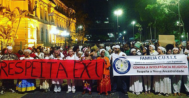 Em setembro, adeptos das religiões de matriz africana tomaram às ruas da cidade de SP contra o racismo religioso