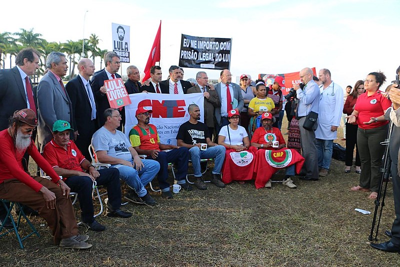A cada dia chegam mensagens que comunicam que estão em jejum em solidariedade a greve de fome nacional