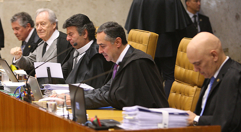 Ministros durante sessão plenária do Supremo Tribunal Federal