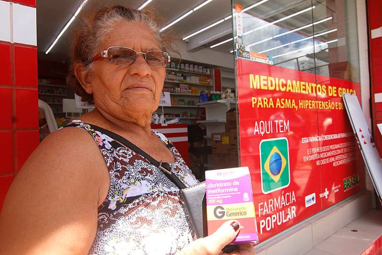 Depois do desmonte, o Farmácia Popular volta a ser prioridade