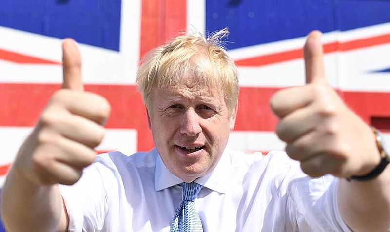 Johnson, ex-prefeito de Londres, é novo primeiro-ministro britânico