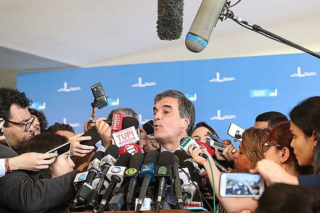 "Lo que no podría haber es una revisión del mérito político, pero de los presupuestos técnicos-jurídicos [podría]”, explicó Cardoso