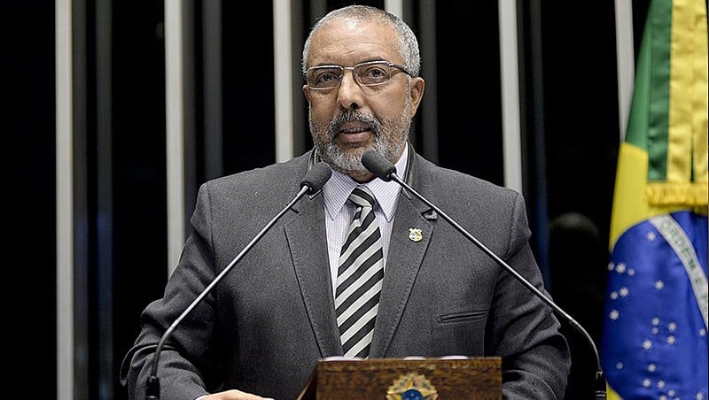 Parlamentar afirma que nova lei traz dispositivos inconstitucionais, que desumanizam a relação entre empregado e empregador