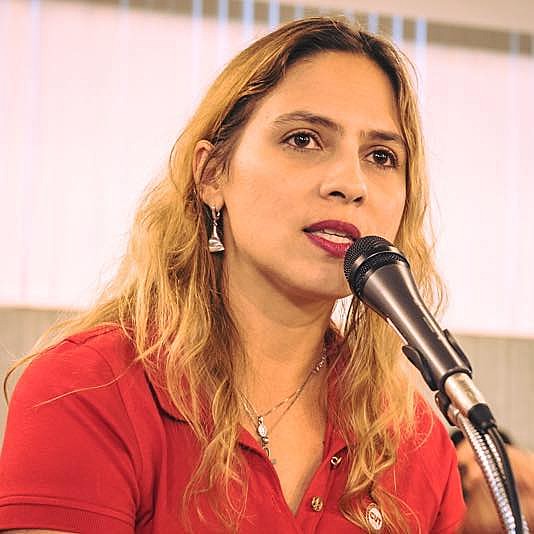 Beatriz: "Regrediremos da ideia da universalização do direito à educação para o Estado focar num nível de ensino e fazer política para aquele nível, desconstruindo o direito à educação básica que conquistamos nas últimas décadas"