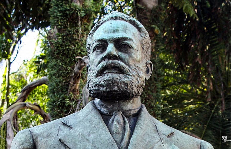 Busto de Luiz Gama, Brasil, São Paulo, Largo do Arouche, 2009