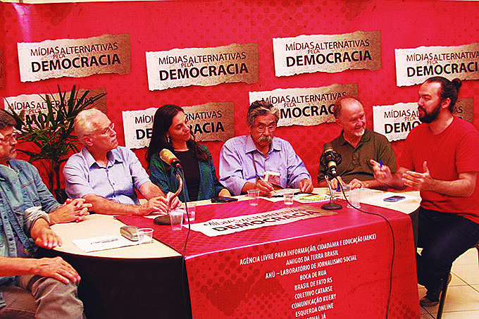 Na véspera do segundo turno das eleições, foram realizadas e transmitidas 12 mesas de debate