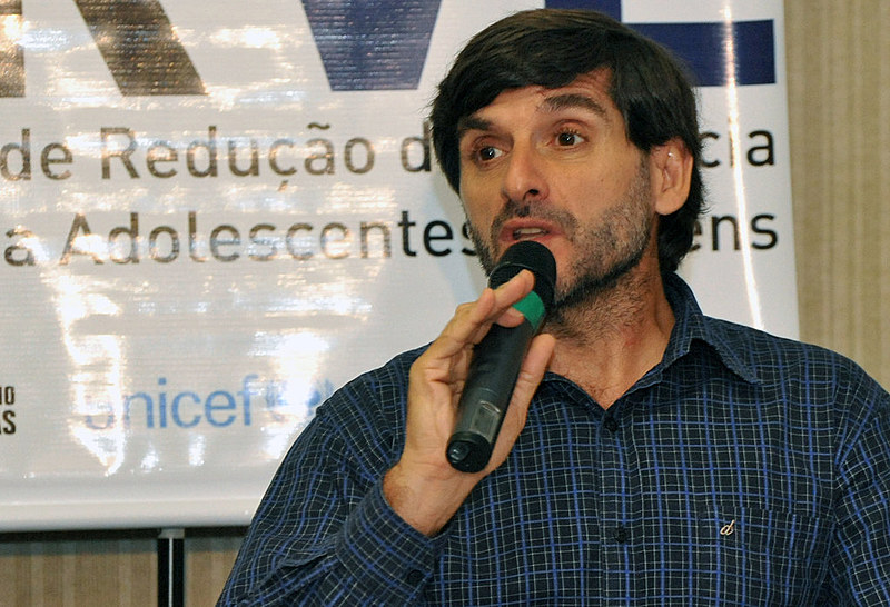 Segundo Ignacio Cano, a medida representa um passo a mais na tendência de militarizar a segurança pública no país