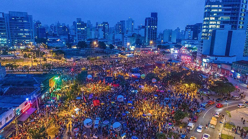 Manifestação das centrais sindicais contra as mudanças trabalhistas e da Previdência no Largo da Batata/ São Paulo (SP)