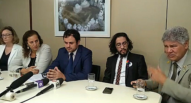 Conferencia de prensa de la Comisión Externa de la Cámara Federal que acompaña las indagaciones sobre la ejecución de Marielle Franco