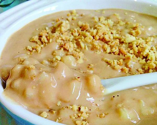 Receita também leva amendoim e coco ralado