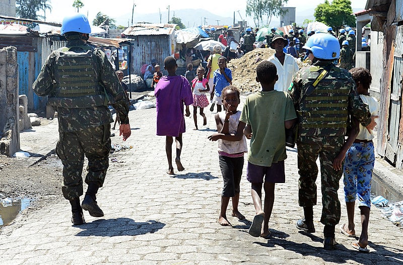 Ultimo contingente Brasileiro na Minustah em ação em Cité Soleil