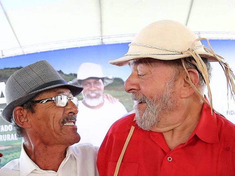 Ex-mandatário receberá diversas homenagens ao longo do percurso, que será feito, a maior parte dele, de ônibus