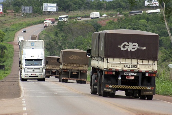 Após novas ameaças de greve da categoria, o governo suspendeu a tabela da ANTT e convocou os condutores para uma reunião em Brasília (DF)