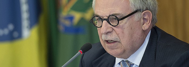 "Nós jogamos fora a política sul-americana", afirmou o ministro em entrevista