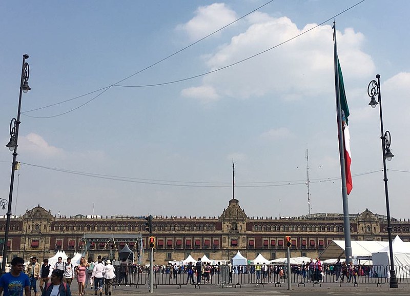 Para entrar no Palácio Presidencial como o novo presidente, o candidato deverá convencer a maioria do eleitorado mexicano, de 87 milhões