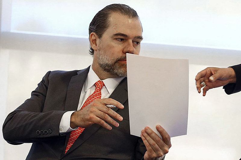 “O sigilo de dados é constitucionalmente protegido. Existe um caminho normativo, processual, que as autoridades devem percorrer"