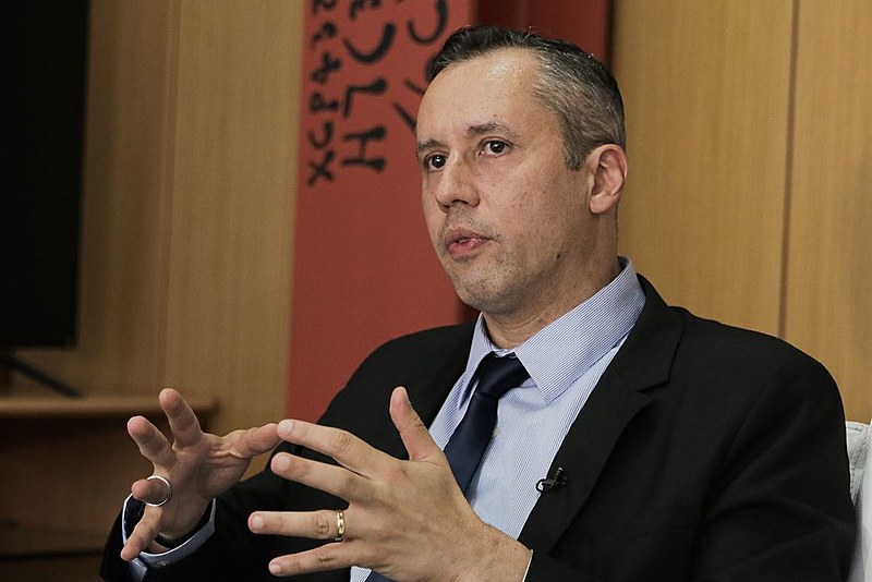 Roberto Alvim foi demitido do cargo de secretário especial de Cultura após reações contundentes diante de vídeo com conteúdo nazista