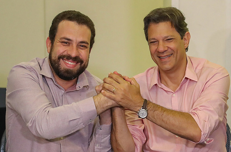 Guilherme Boulos sela apoio a Fernando Haddad no segundo turno das eleições 2018